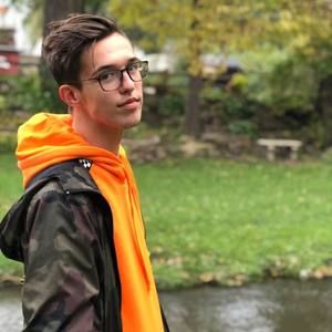 Meet your Posher, Austin